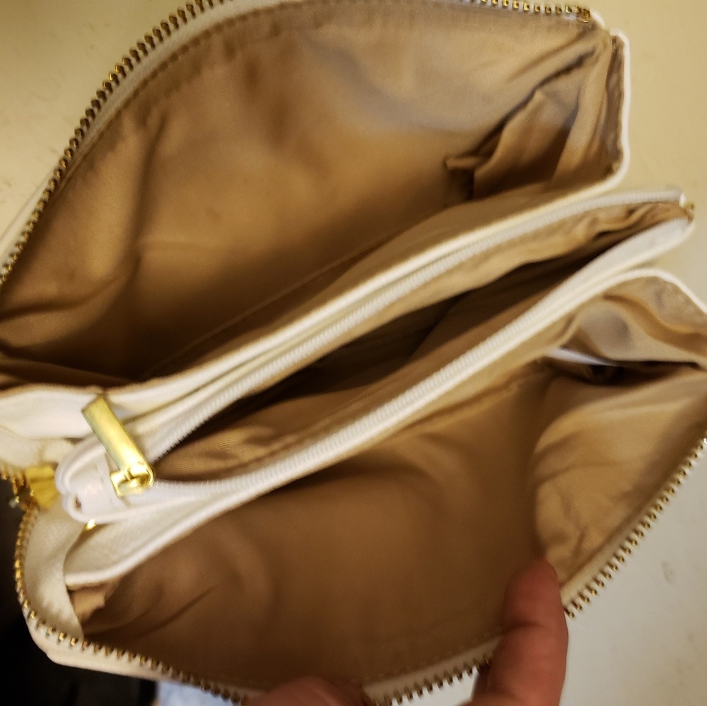 Tory Burch white leather clutch - Picture 3 of 5